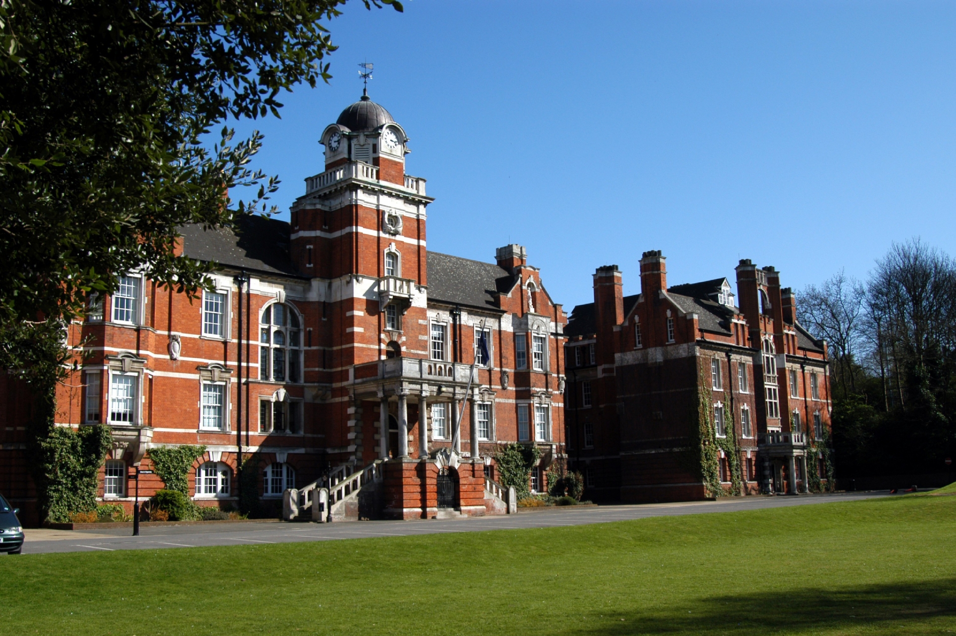 UNIVERSITY OF GREENWICH MEDWAY CAMPUS - PROGRAMMA DIAMOND